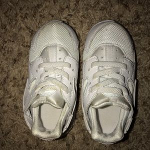 Toddler Nike Huraches